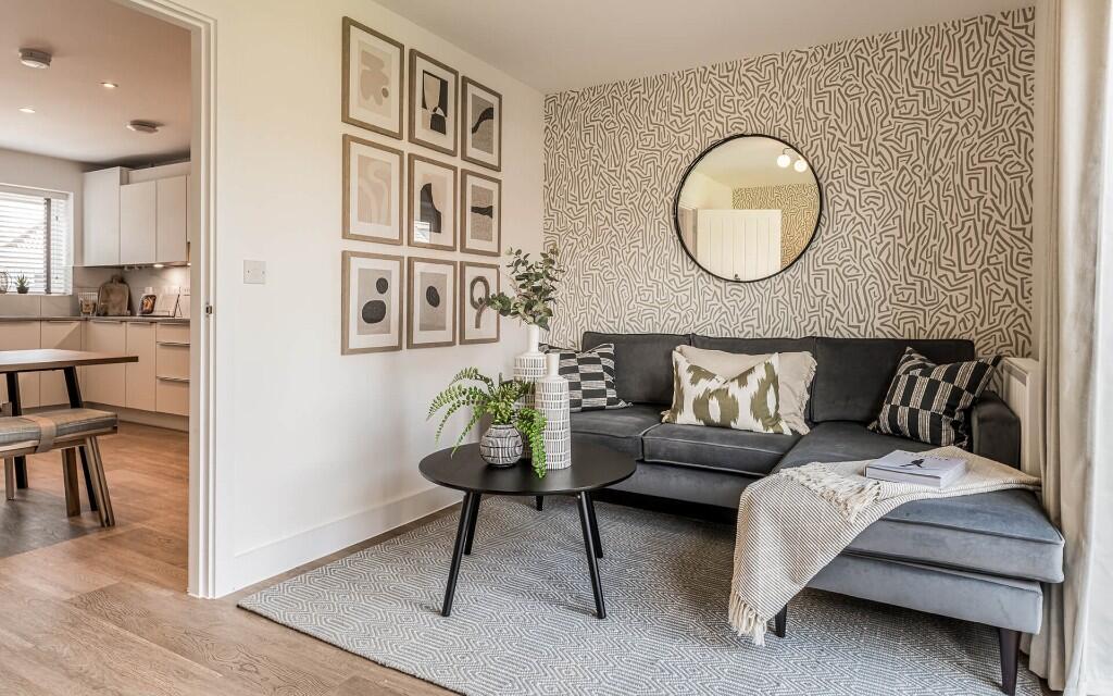 Similar Show Home