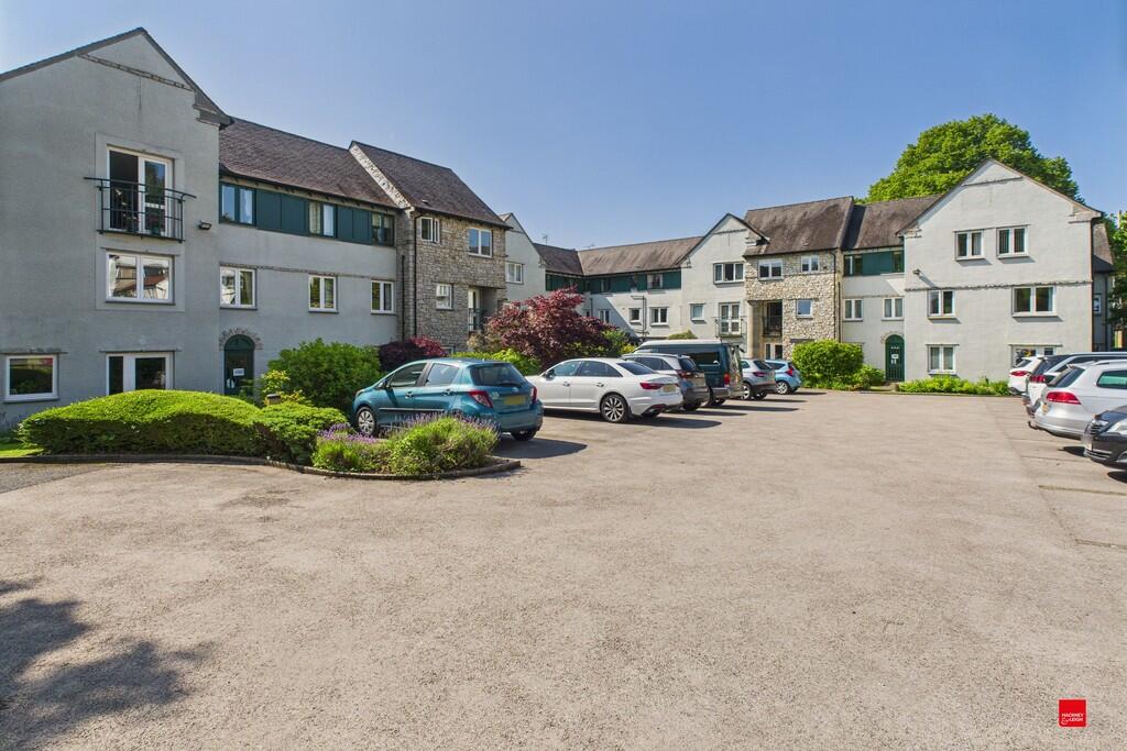 Entrance &amp; Ca...