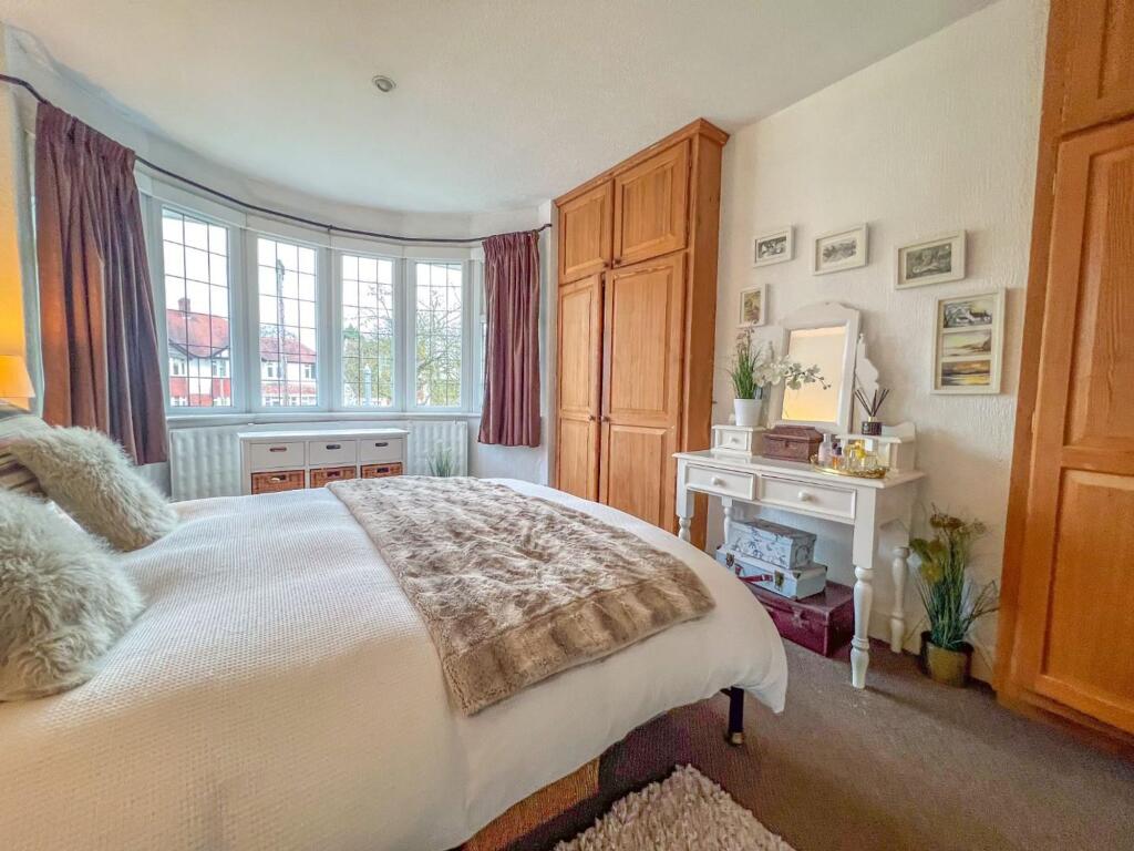 Briars Close - Image-2.jpg