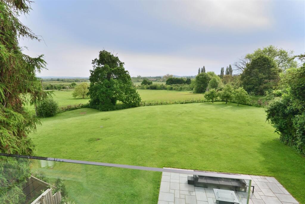 Walney Barn Aylestone Hill - (76).jpg