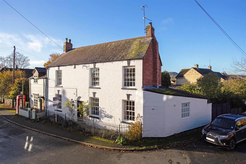 Cambridge House 309947  (2).jpg
