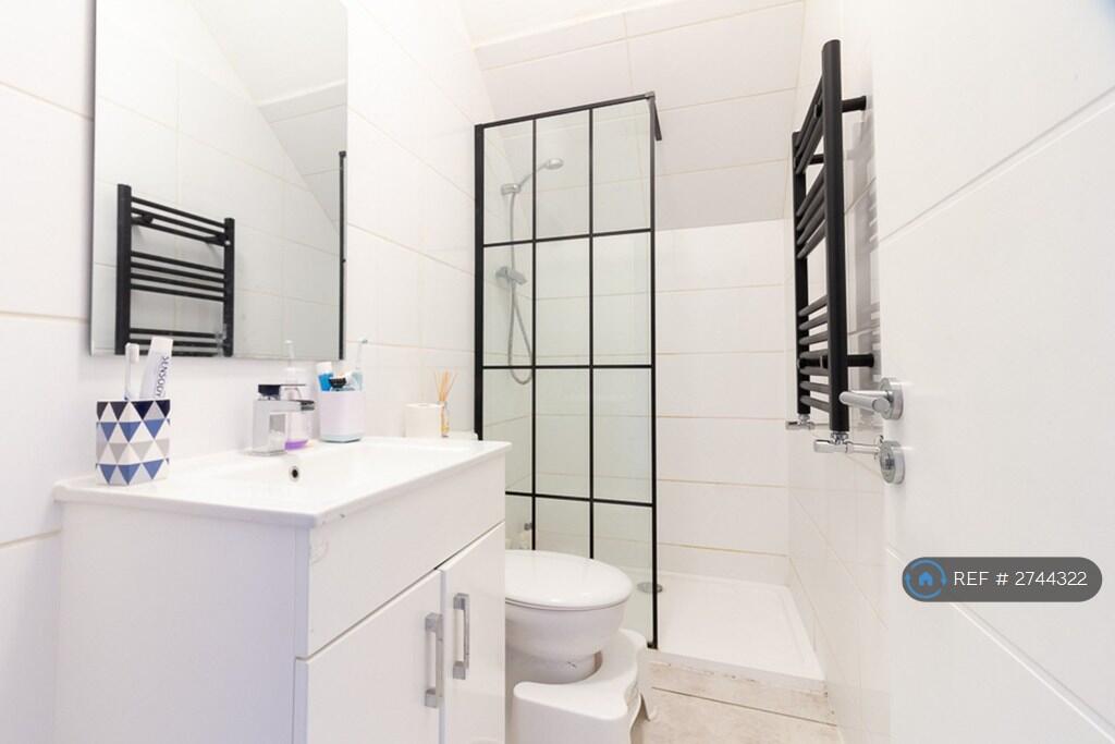 Bathroom - Shower