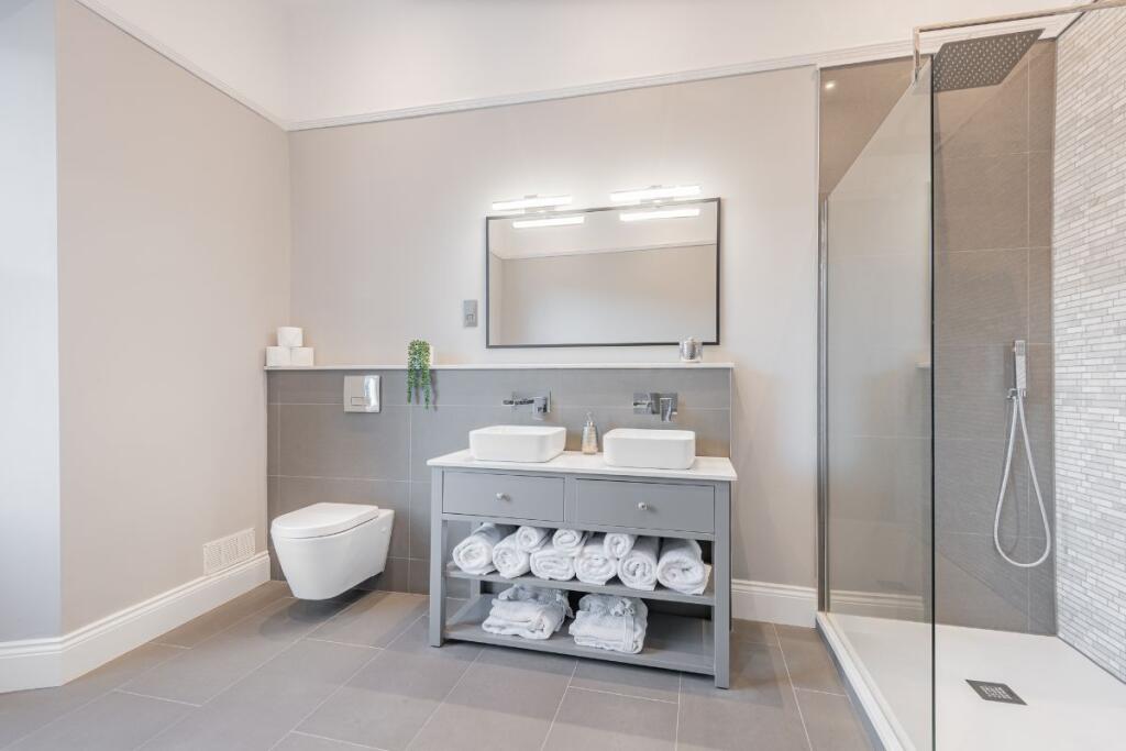Family bathroom