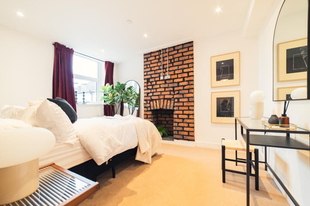 Call 02920 454555 to secure your viewing_31