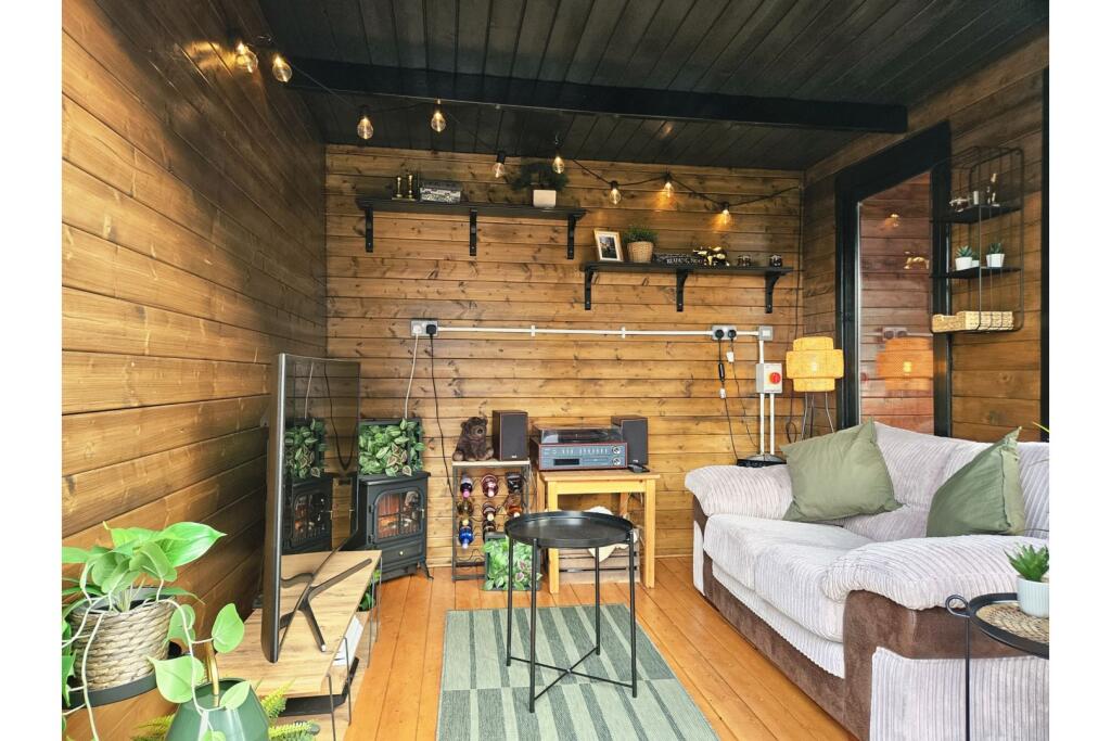 Log Cabin