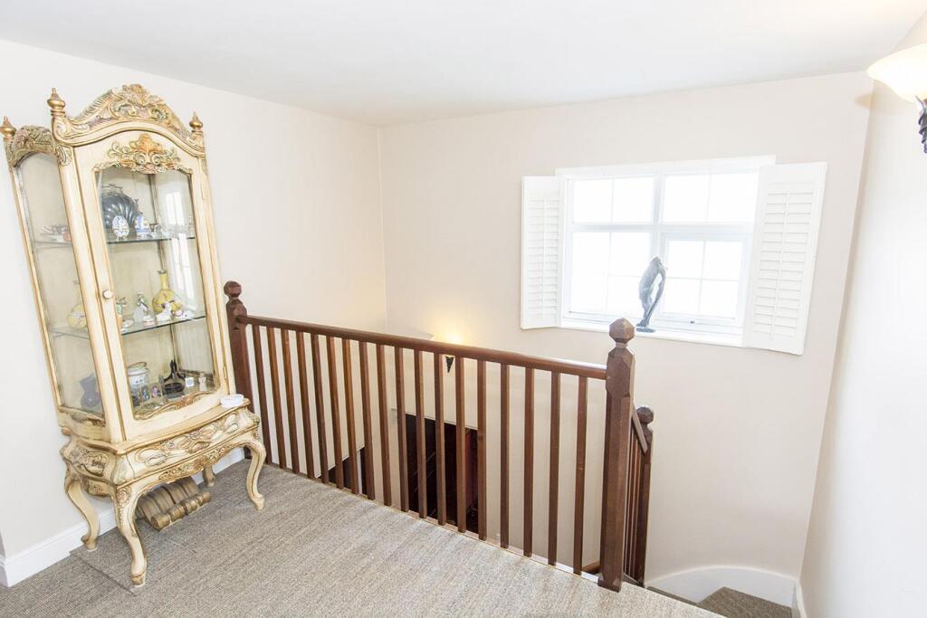 First Floor Galleried Landing