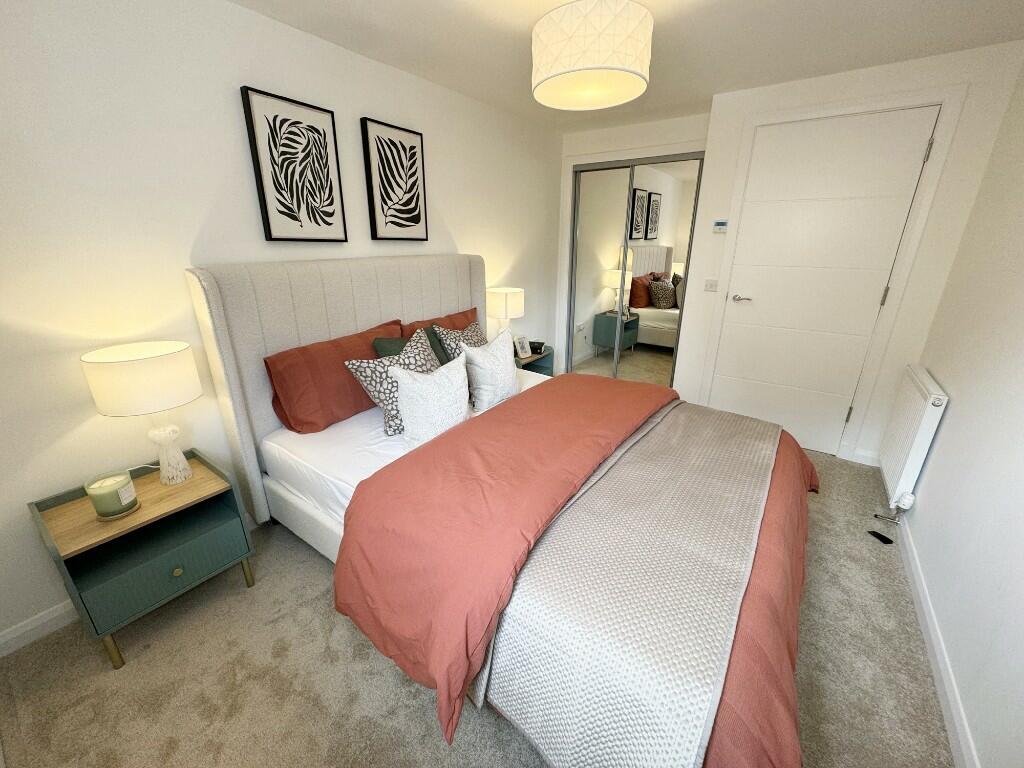 Bedroom 1 (2)