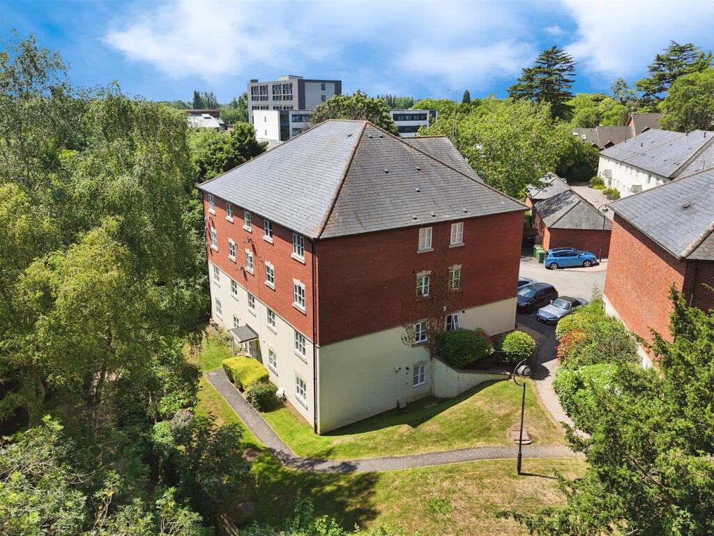 c27993f8--4786-95AB-F01E6295363E-39872-00001A28958