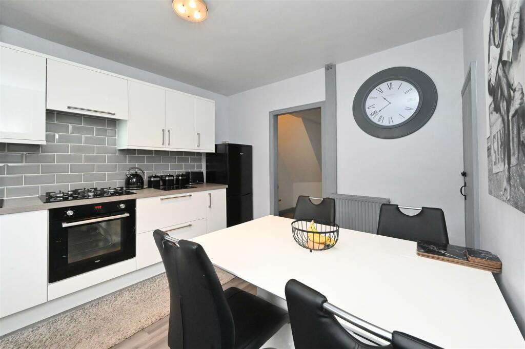 Dining area.jpg