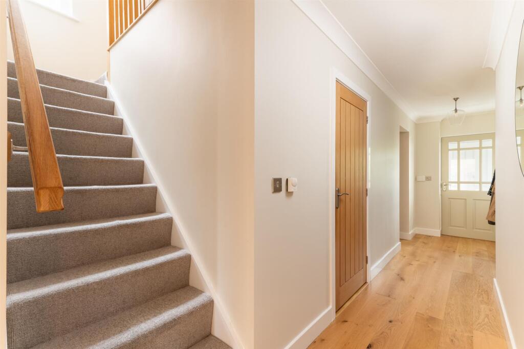 ENTRANCE HALLWAY