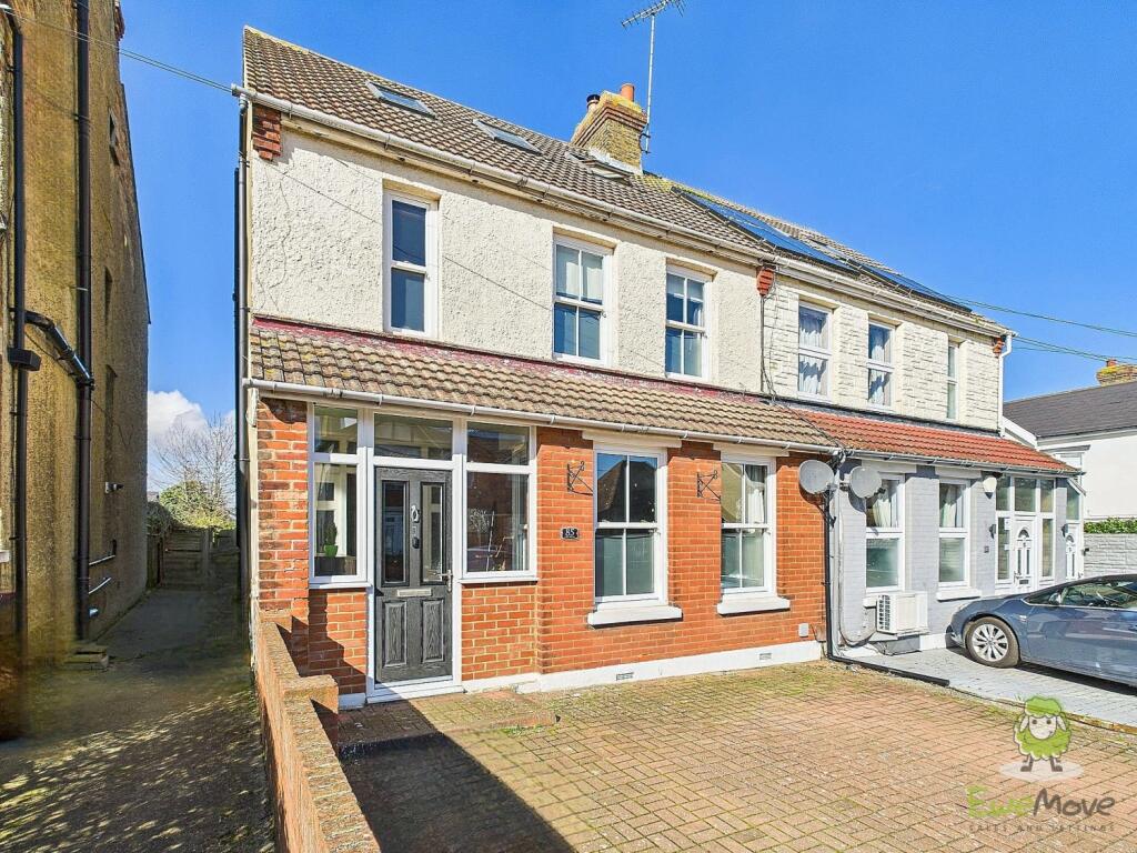 CAM01543G0-PR0119-STILL040