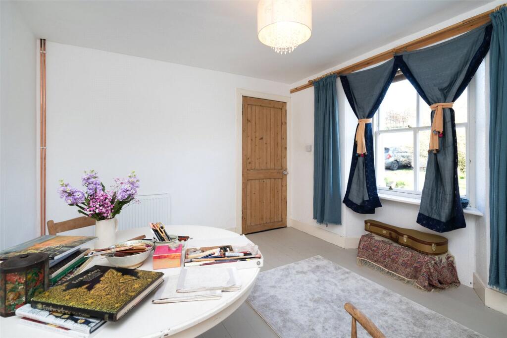Dining Room/Bedroom3