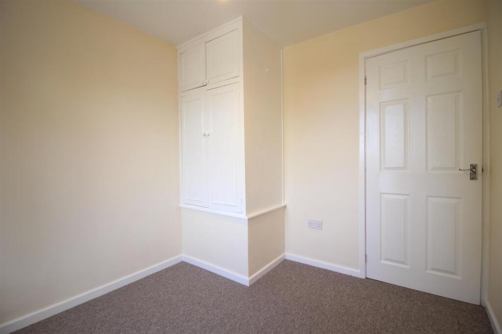 140WR - Bedroom Three (2).JPG