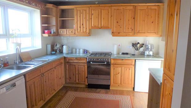 4 Forrester Grove Kitchen