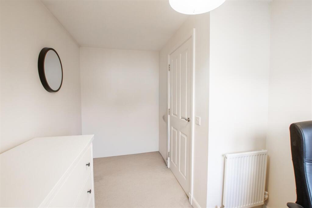 bedroom-2-2.jpg