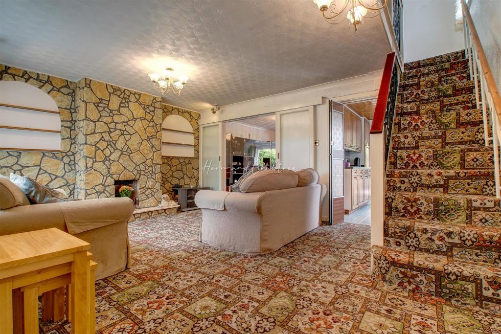 Roundwood, Penylan, HernCrabtree_ (9).jpg