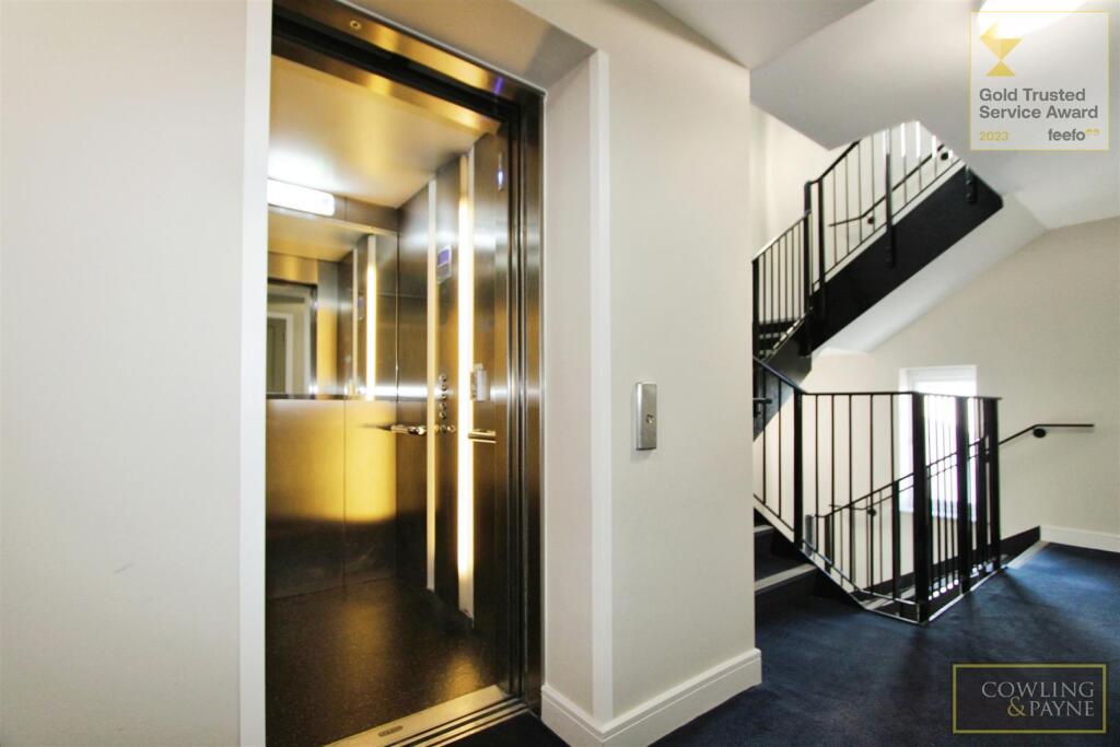 Communal Lift