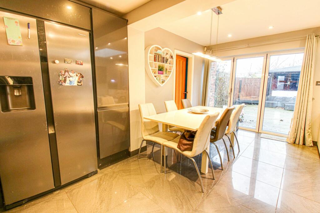 Kitchen, Dining Room &amp; Morning Room