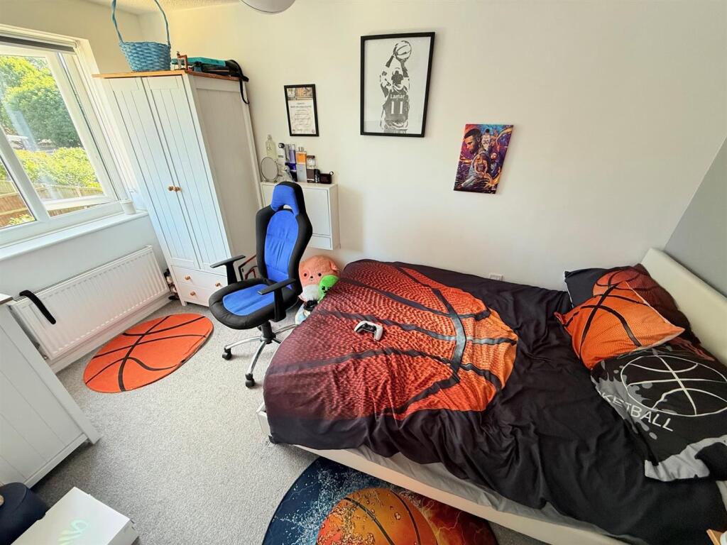 Bedroom 2.jpg