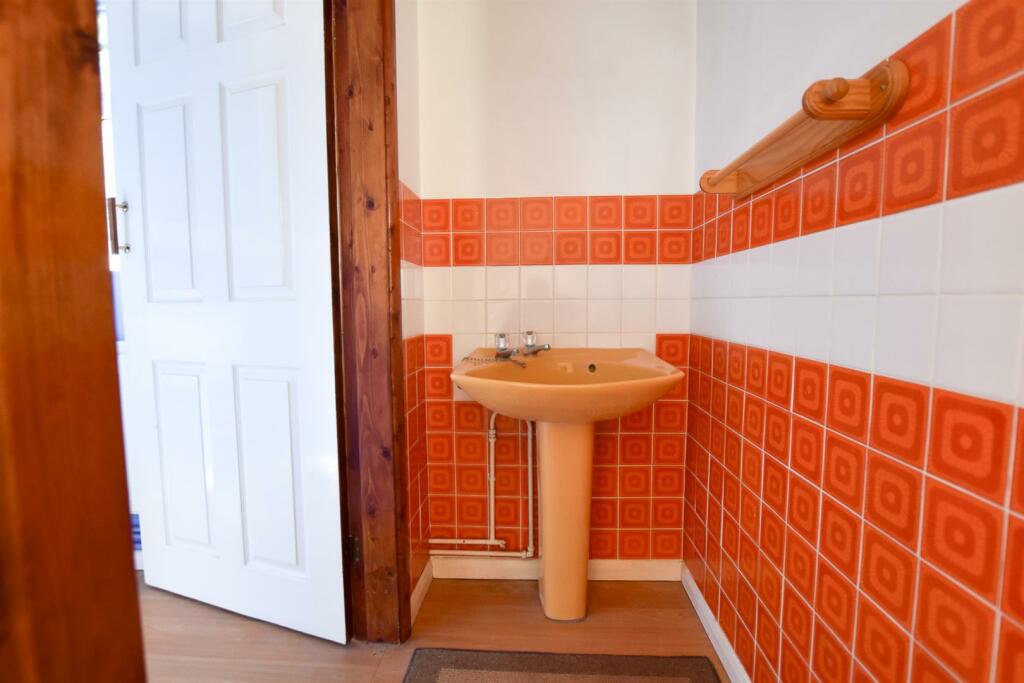 DOWNSTAIRS WC
