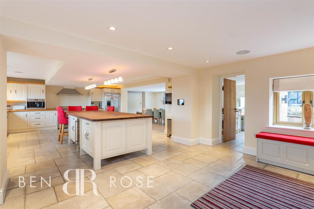 Kitchen/Breakfast Room