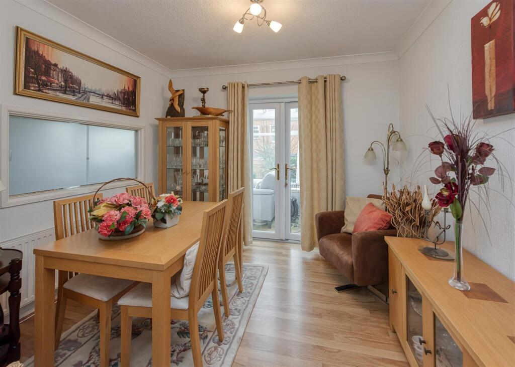 2 Fair Oak Drive-dining.jpg