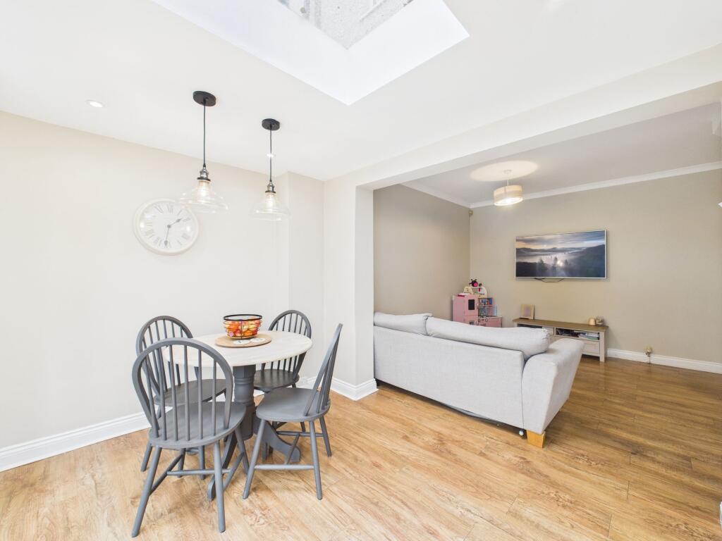 Dining Area/Snug