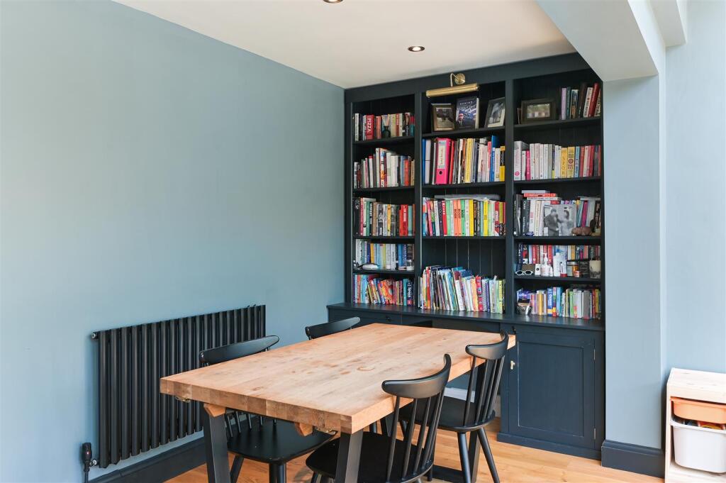 ROUNDWOOD WAY,84 - (14).jpg