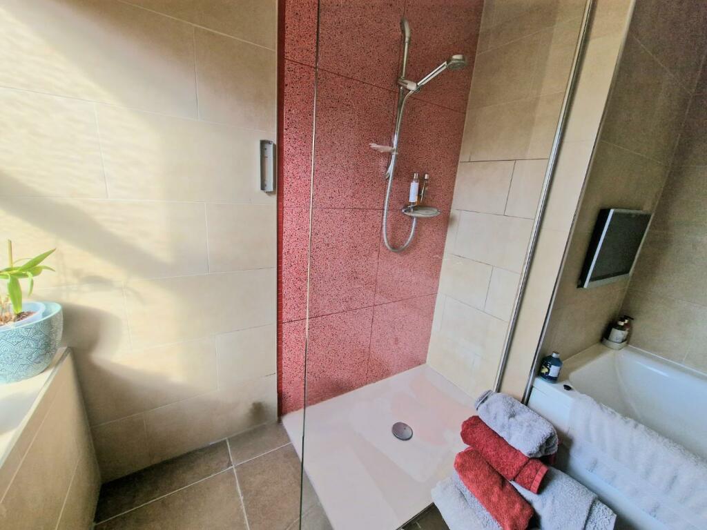 Shower.jpg