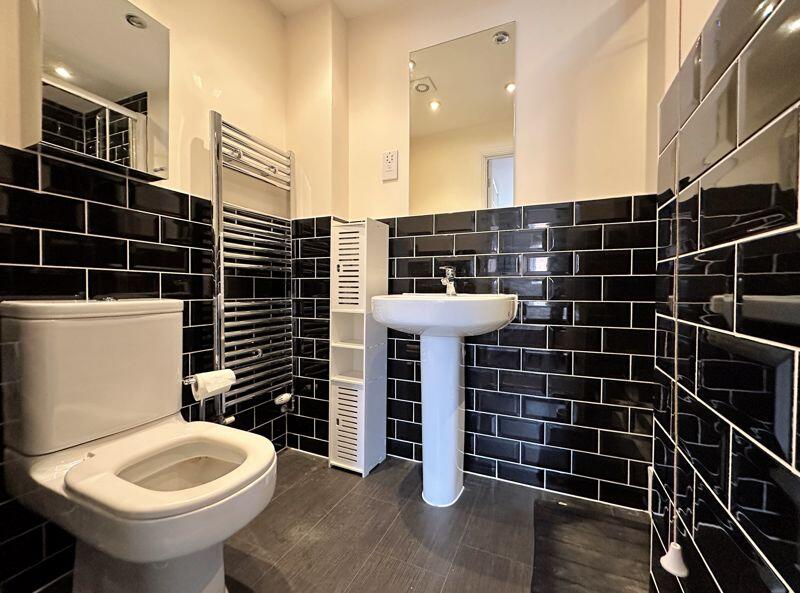 En Suite Shower Room