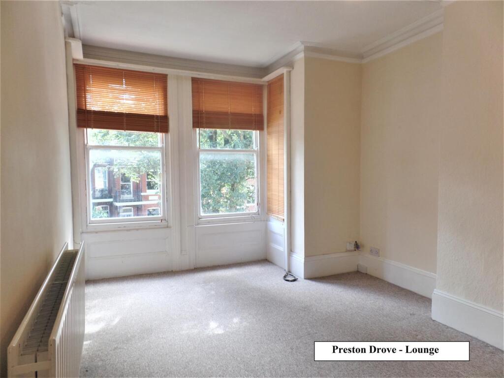Lounge.JPG