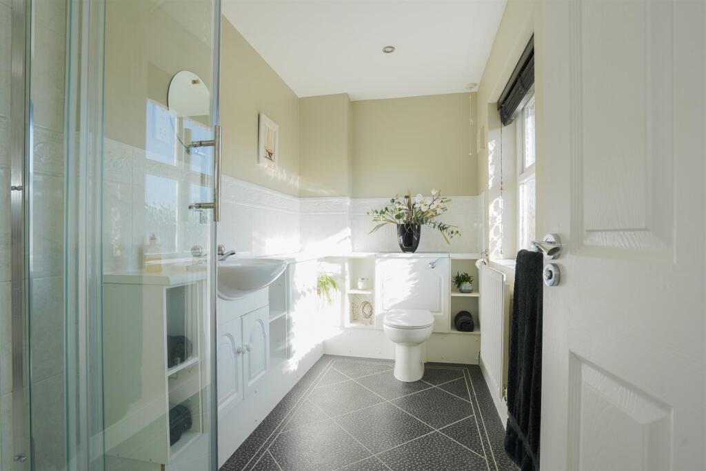 10 Alderman Way (10).jpg