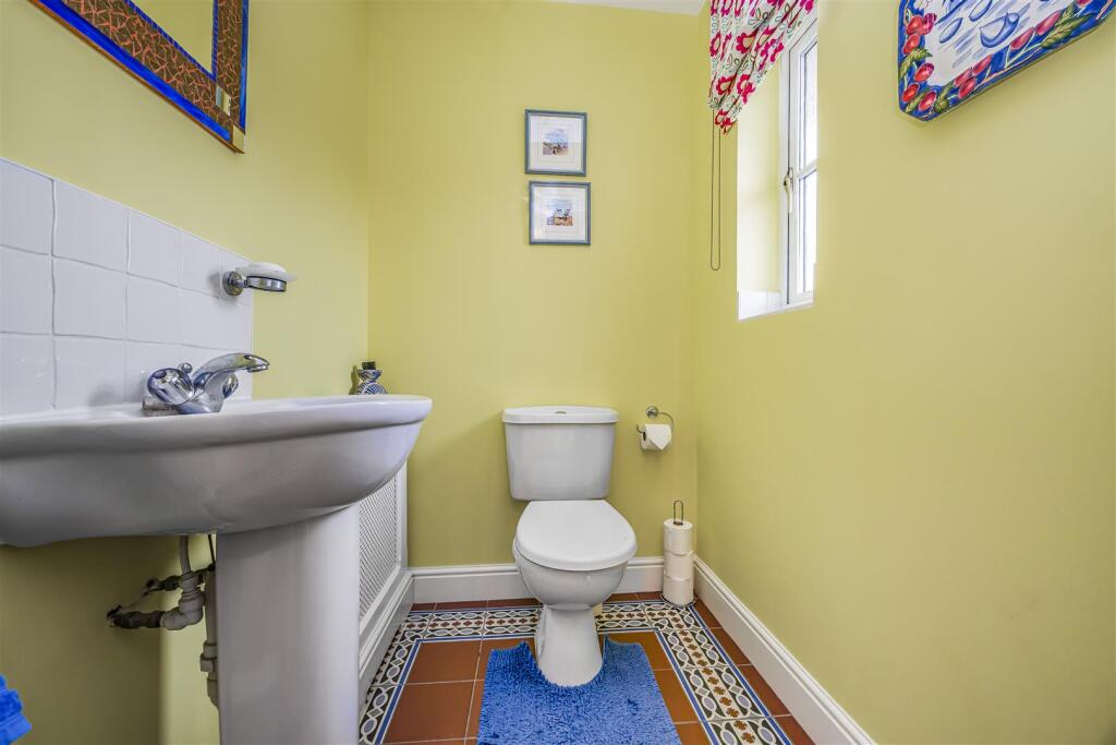 2 Clarendon Close, Denmead-PorticoMarketing-Nexa-3