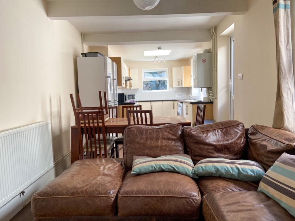 16 Hollingbury Road Lounge Area