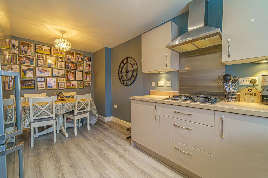 Kitchen dining room