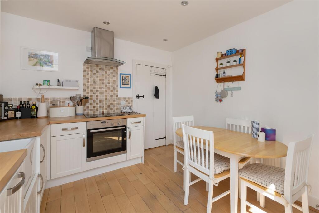 West Cliff, Whitstable