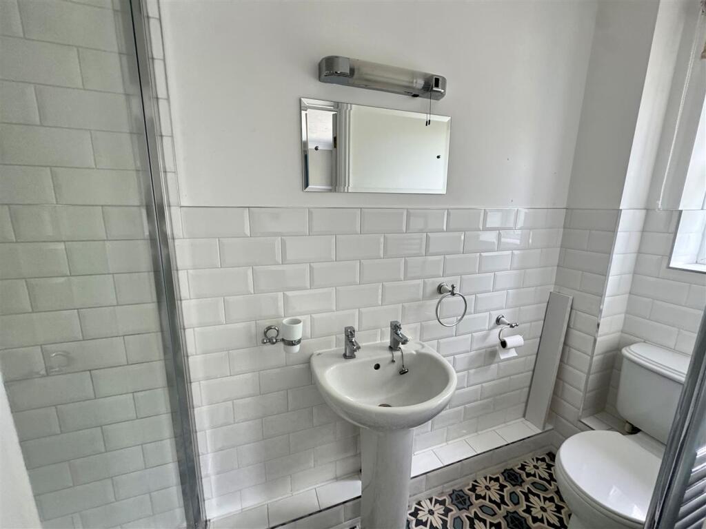 Ensuite.jpg