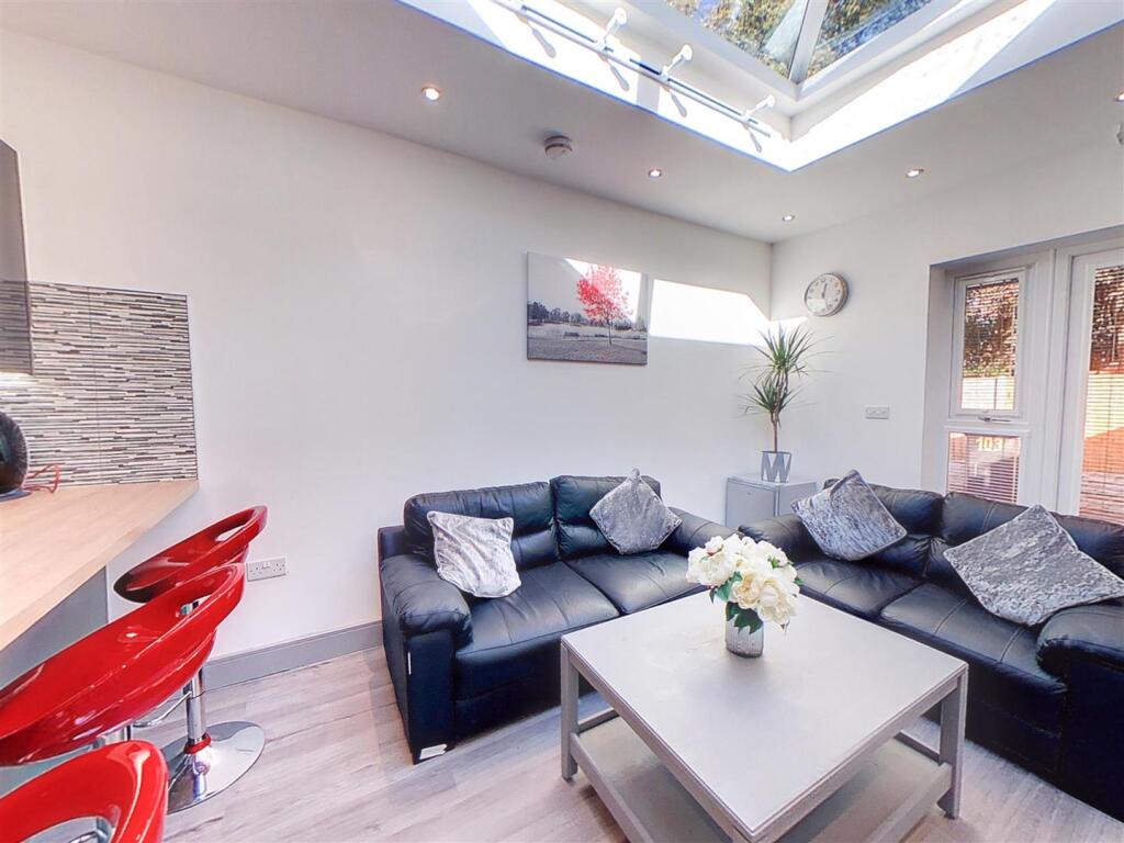 Screenshot 2024-10-0