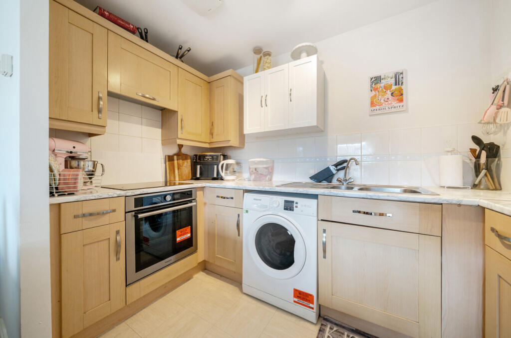 1331200-11-6888e0...