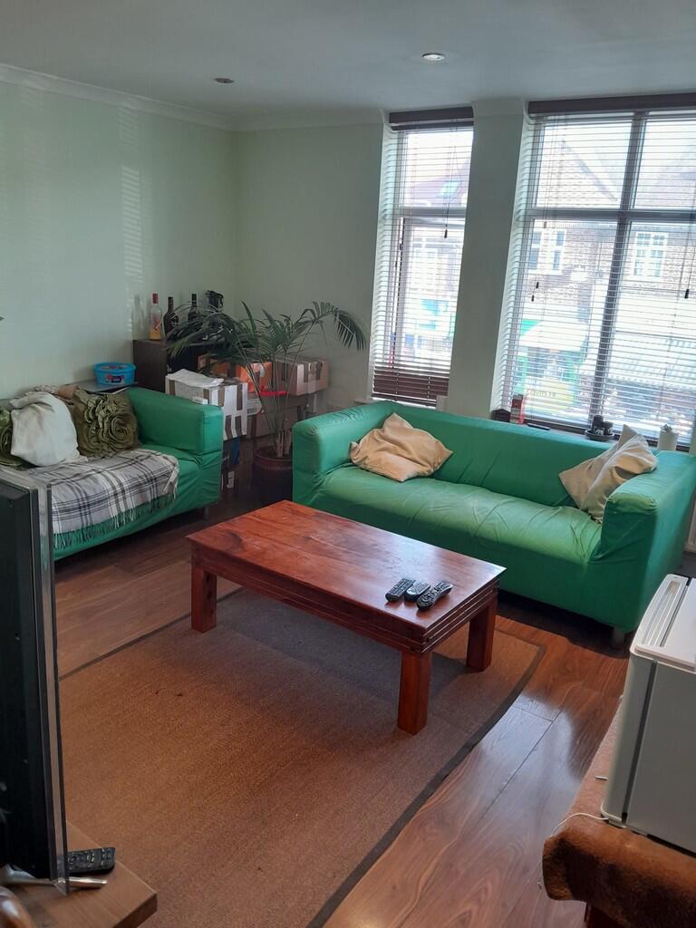 Open plan Lounge