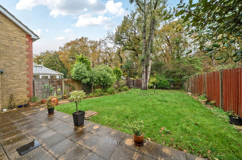 1376435-7-6911f48...