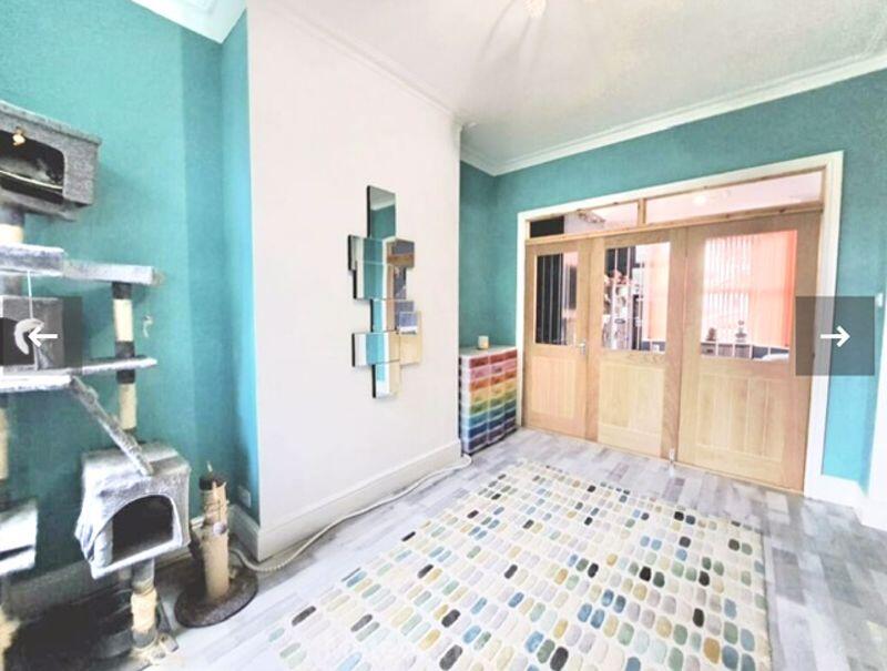 Dining room to lounge bi-folds