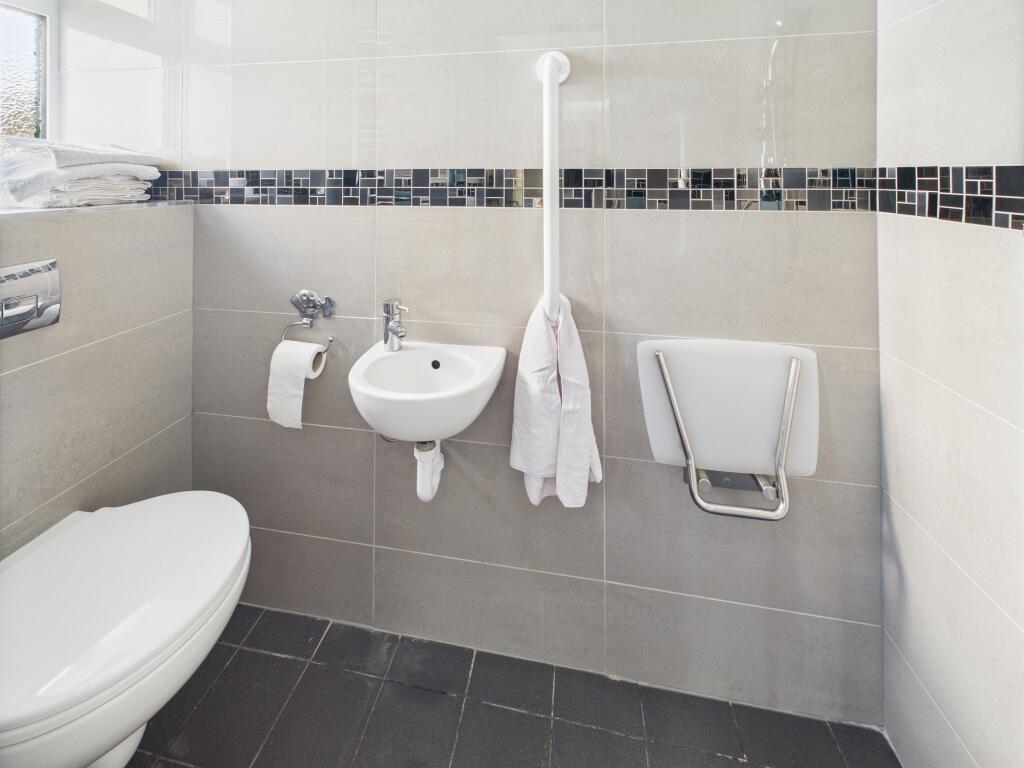 Ground Floor Wet Room