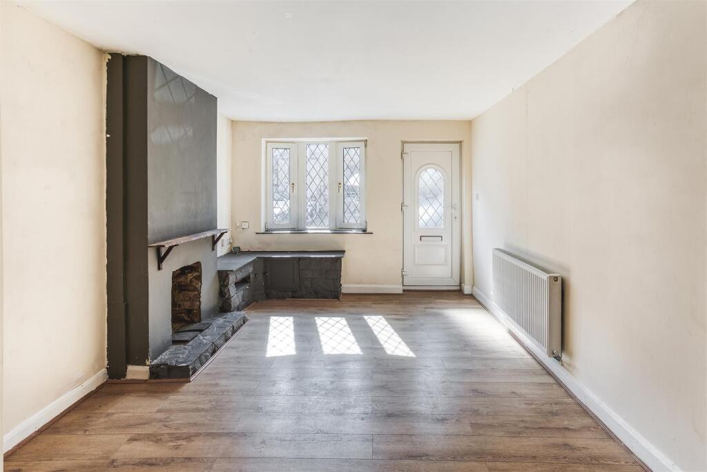 2025-04-04 13.25.34-1_HDR.jpg