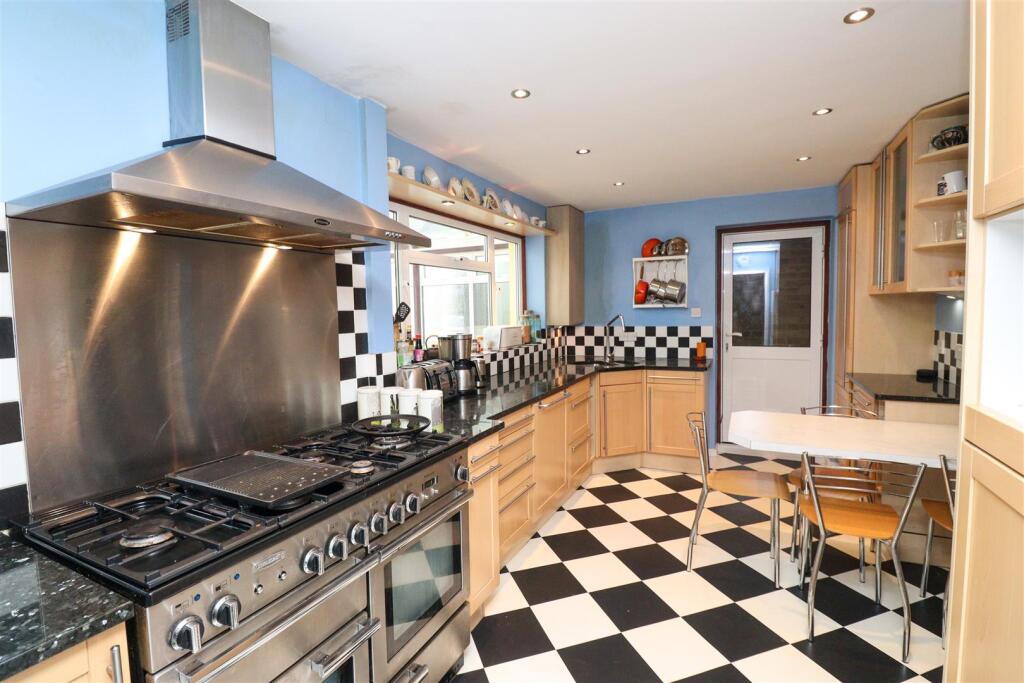 Kitchen/Breakfast Room