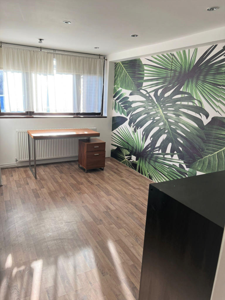 GROUND FLOOR BEDROOM