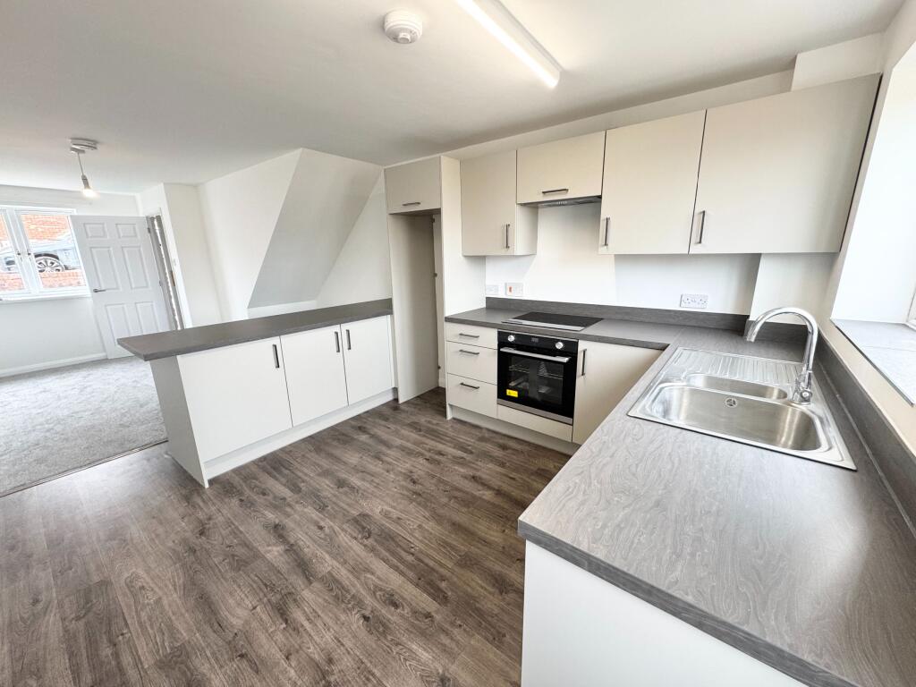 West View, Cinderford