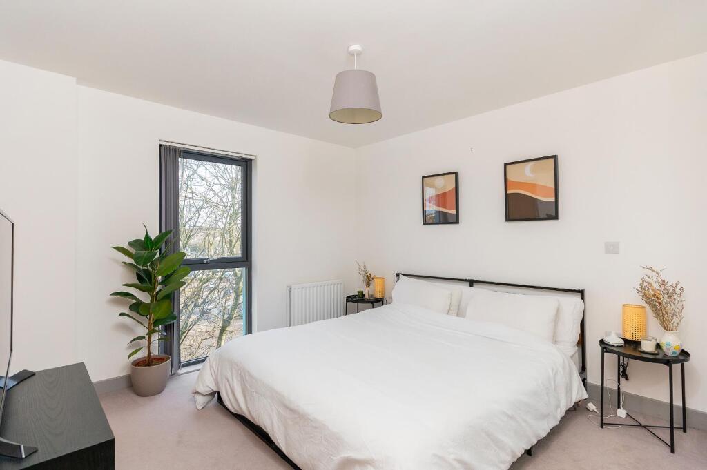 4P5W4AV - Bedroom E.jpg