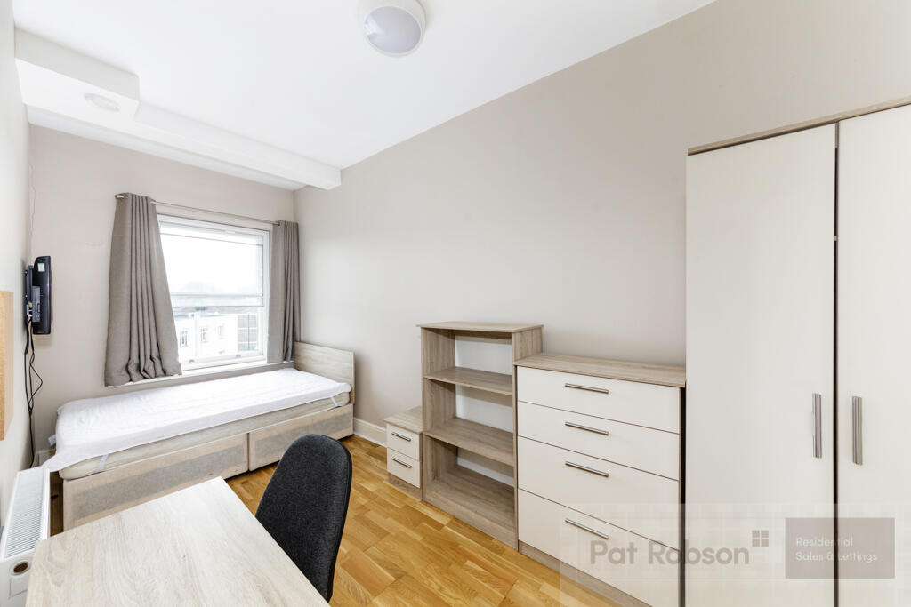 5 regent house395.jp