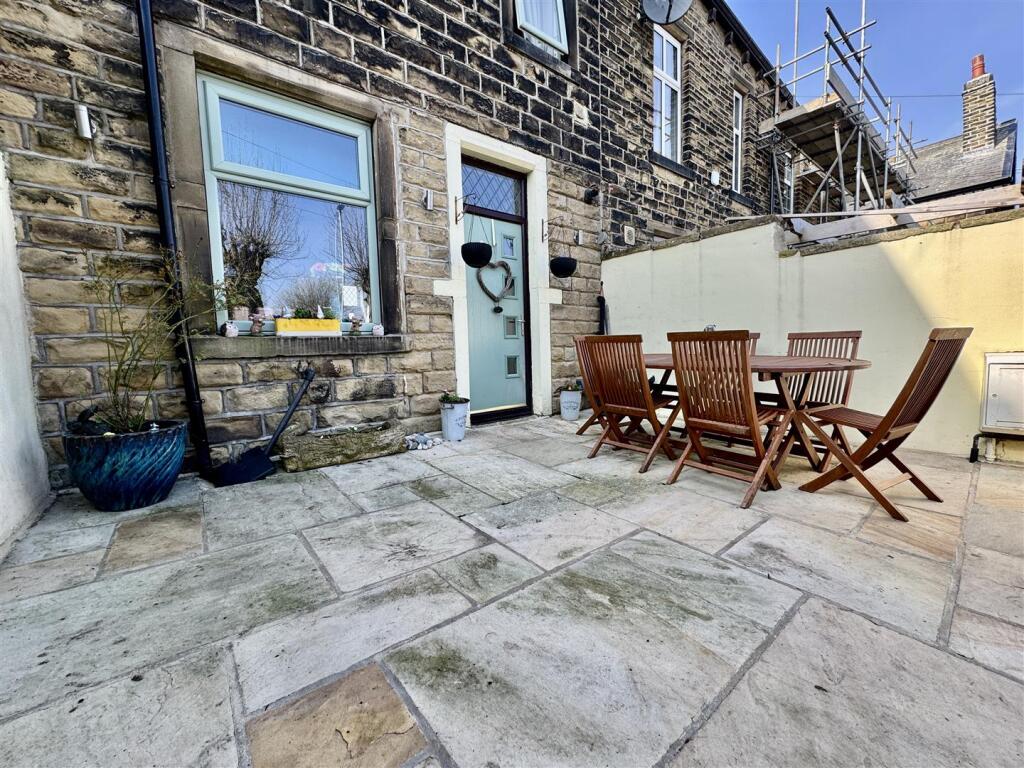 Rear Patio Garden